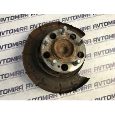 Ступиця задня права Hyundai i30 2007-2012 527302H000